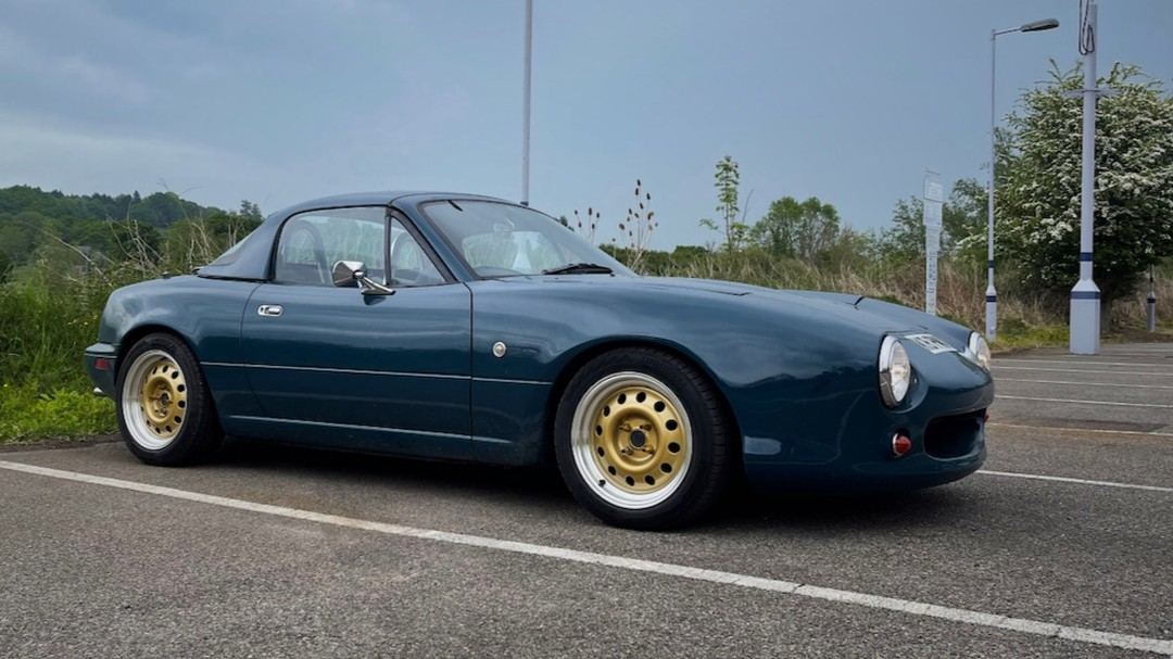 Side-on. NB PRC kit on an NA. Go figure.
