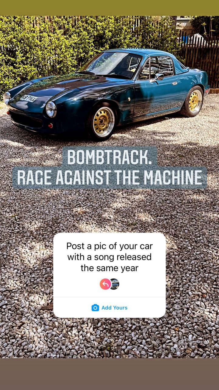 BOMBTRACK. RAGE AGAINST THE MACHINE