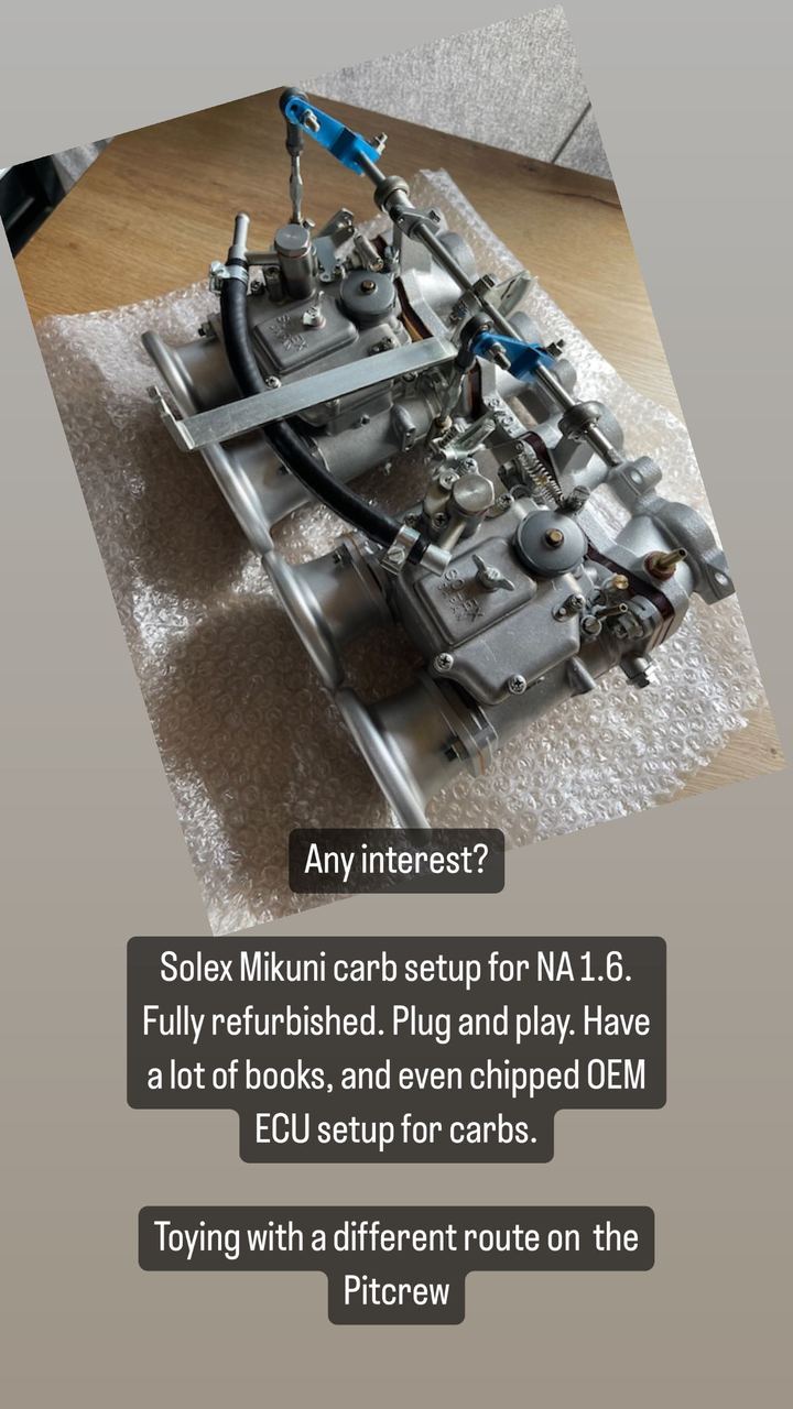 Solex Mikuni carb setup for NA 1.6. Fully refurbished, plug and play. Lots of books, even a chipped OEM ECU se