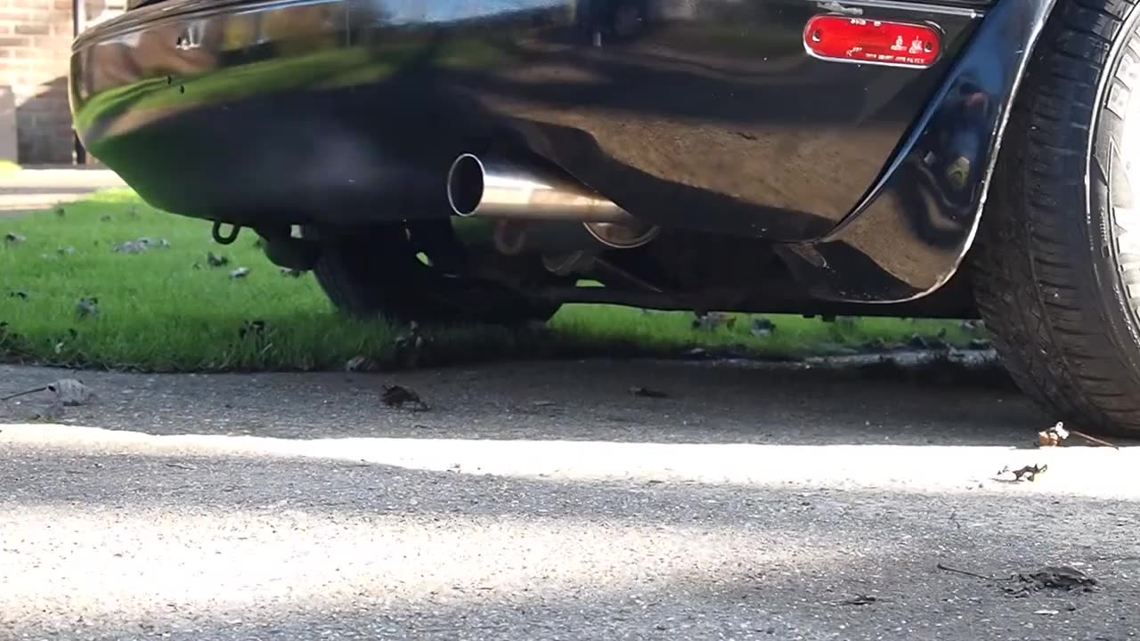 Throwback Thursday: Carbs + K1 edition. Back in the Frogeye days. I miss this exhaust note.